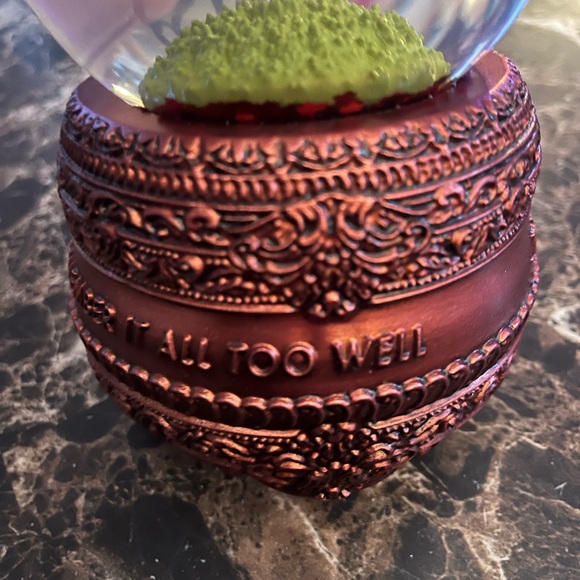 Taylor Swift All Too Well 10 minute version snow globe excellent condition - Picture 10 of 12